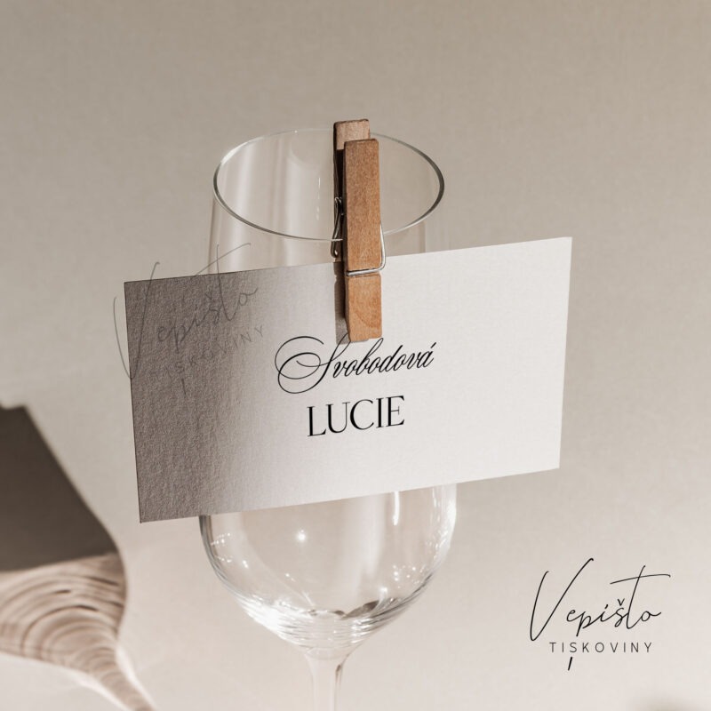 Elegantní klasika, jmenovky